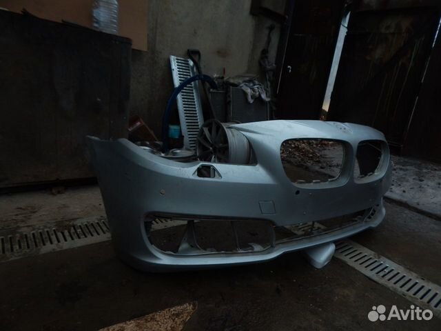 Бампер передний BMW 5 F10 рестайлинг Бампер передний BMW 5 F10 рестайлинг