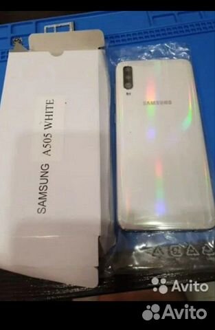 SAMSUNG A50
