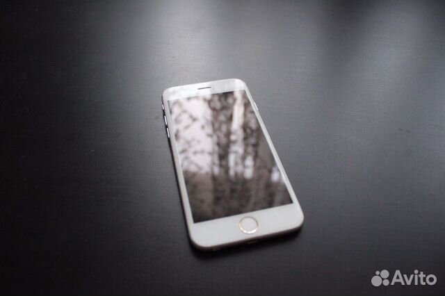 Телефон iPhone 6s 64Gb