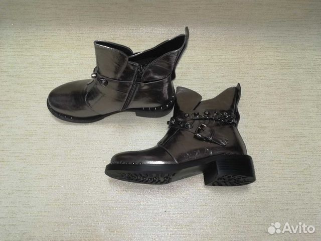 Женские зимние ботинки