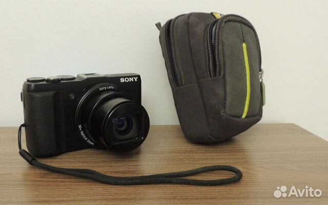 Компактный полупрофессиональный фотоаппарат Sony D