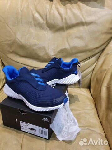 Кроссовки Adidas новые детские 33 и 35 р Кроссовки Adidas новые детские 33 и 35 р