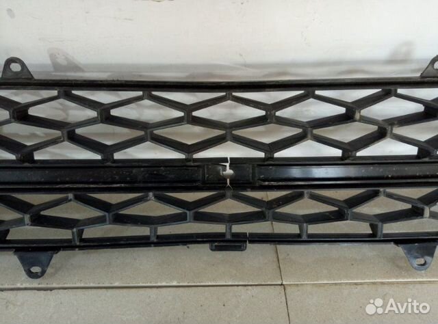 Решетка бампера передняя LADA Vesta 1 поколение Решетка бампера передняя LADA Vesta 1 поколение