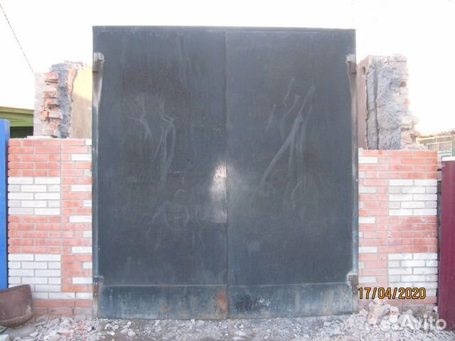 Garage gates