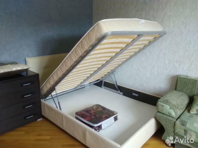 Кровать Кровать