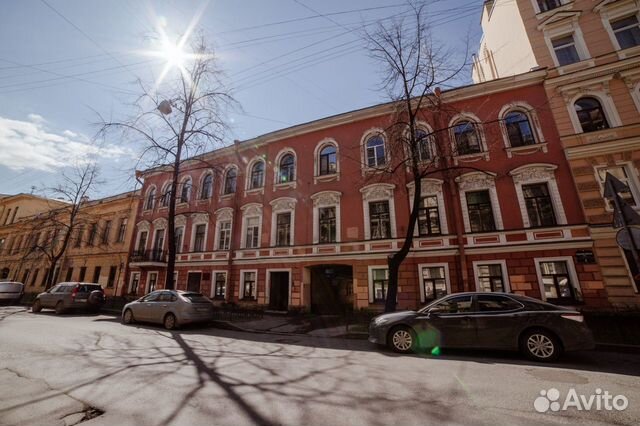 Комната 28 м² в 9-к, 3/3 эт.