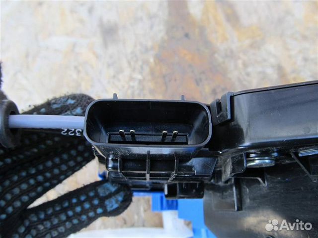 Замок двери передней правой Hyundai Elantra AD c