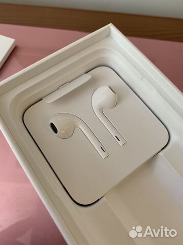 Проводные наушники Apple EarPods Lightning новые Проводные наушники Apple EarPods Lightning новые