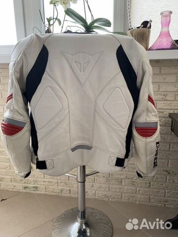 Раздельный мотокомбинезон Dainese 48 50 Раздельный мотокомбинезон Dainese 48 50