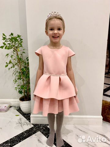 Платье нарядное из неопрена 3-4 года Платье нарядное из неопрена 3-4 года