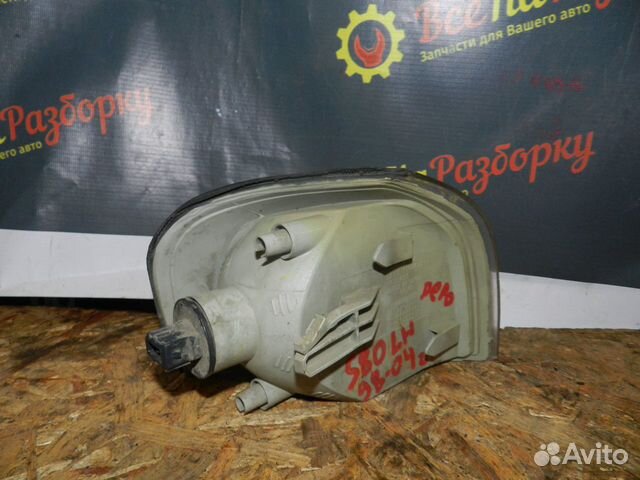 Поворотник левый Volvo S80 Поворотник левый Volvo S80