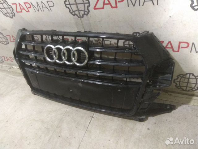 Решетка радиатора Audi Q3 8U