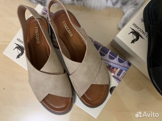 Новые шлепанцы, босоножки, сандалии 36-41 Новые шлепанцы, босоножки, сандалии 36-41