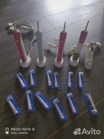 Электрическая Зубная Щетка Oral-B Pro22500 От Brau Электрическая Зубная Щетка Oral-B Pro22500 От Brau