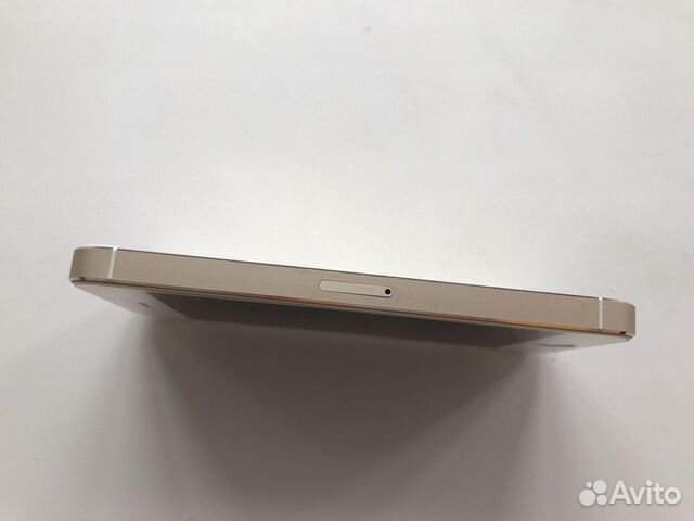 iPhone 5s 32GB Gold iPhone 5s 32GB Gold