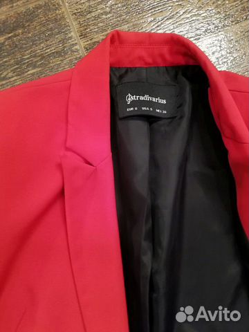 Пиджак Stradivarius красный, р-р S Пиджак Stradivarius красный, р-р S
