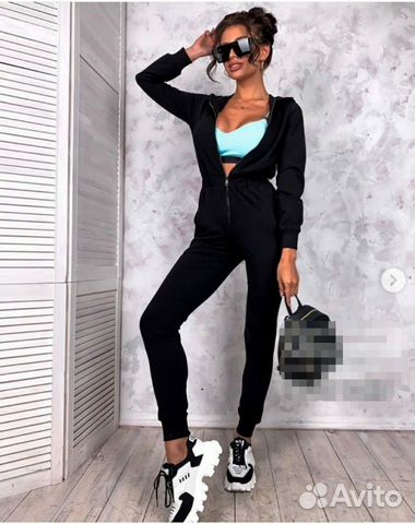 Женский слитный спортивный костюм Женский слитный спортивный костюм