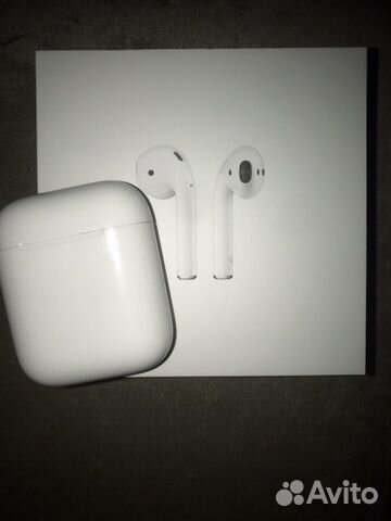 Apple AirPods 2 Apple AirPods 2