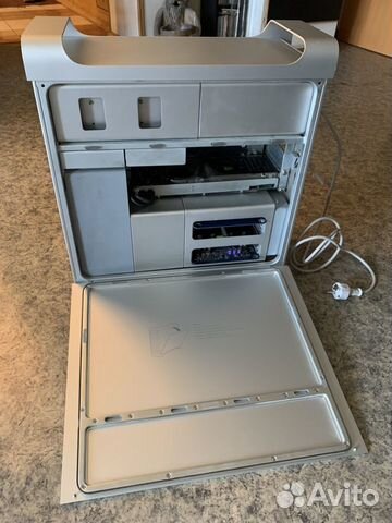 Apple Mac Pro 3,1 (Early 2008)