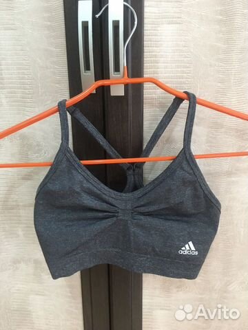 Adidas два спортивных бра xs