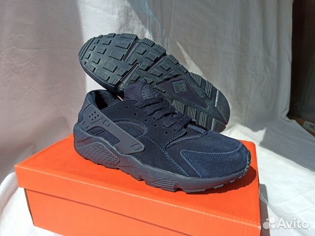 Кроссовки Nike Air Huarache замша 38 размер новые Кроссовки Nike Air Huarache замша 38 размер новые