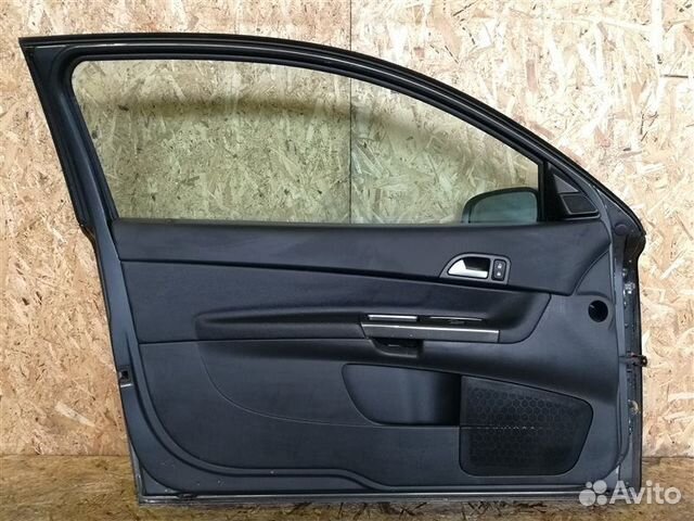 Дверь передняя левая Volvo C 30 2003