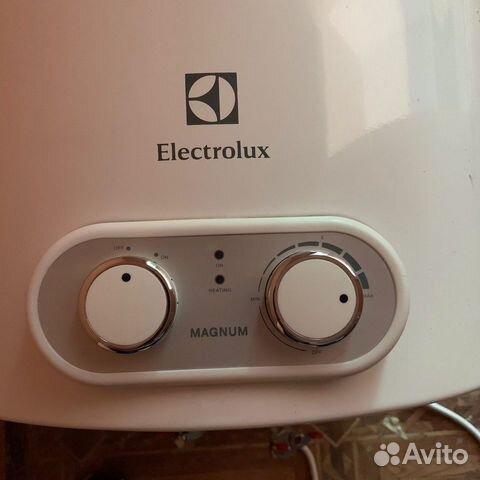 Водонагреватель Electrolux EWH 100 magnum (бойлер)