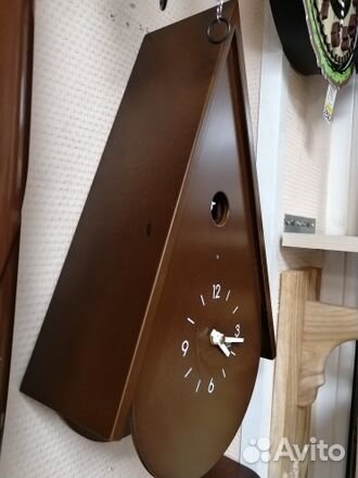 Настенные часы с кукушкой Sinix 502 B Настенные часы с кукушкой Sinix 502 B