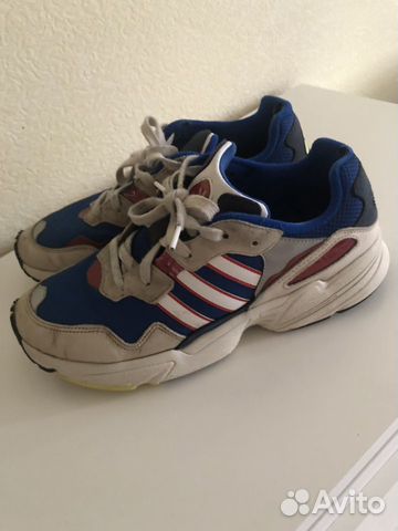 Кроссовки Adidas 10 US / 44 EUR Кроссовки Adidas 10 US / 44 EUR