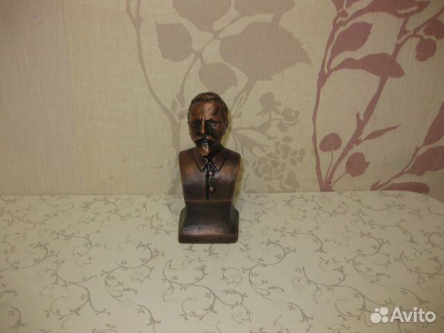 Бюст Дзержинского