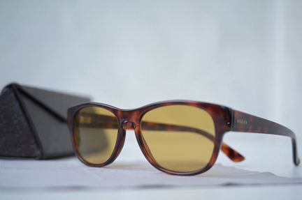 Очки Gucci