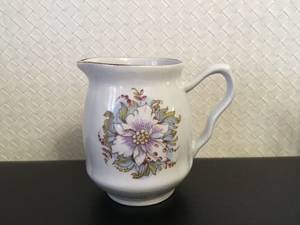 Молочник и сахарница