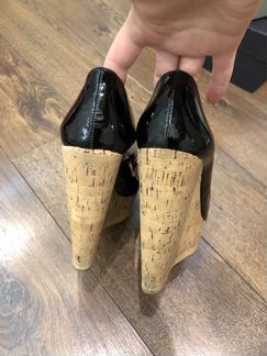 Туфли Christian Louboutin