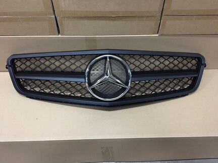 Решетка радиатора Mercedes W 204 C204