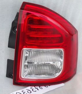 Jeep Compass фонарь новый 2010-2014