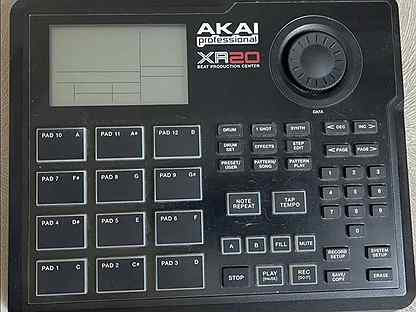 Драм машина akai