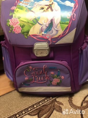 Рюкзак для девочки в школу