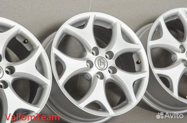 Лот UP26273135 Оригинальные 17-е диски toyota