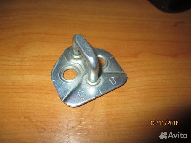 Ответная часть замка двери Субару Импреза