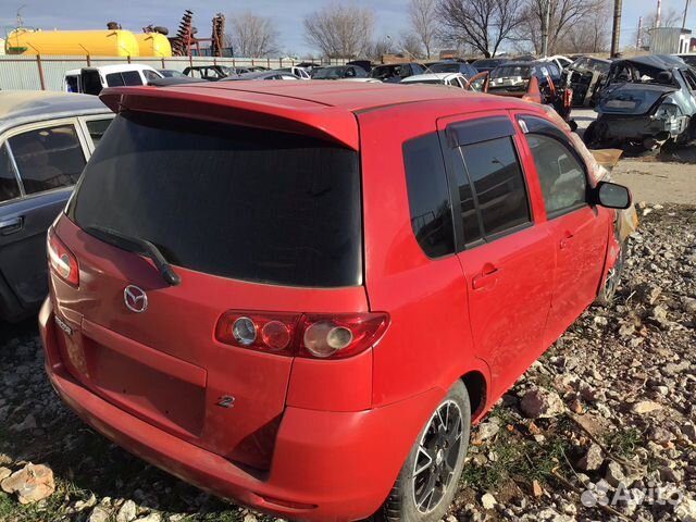Заднее правое крыло на Mazda 2
