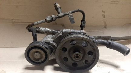 Насос гидроусилителя руля Ford Focus 1 1998-2004