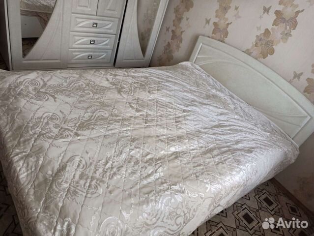 Покрывало на 2х спальную кровать 180x220 стеганое