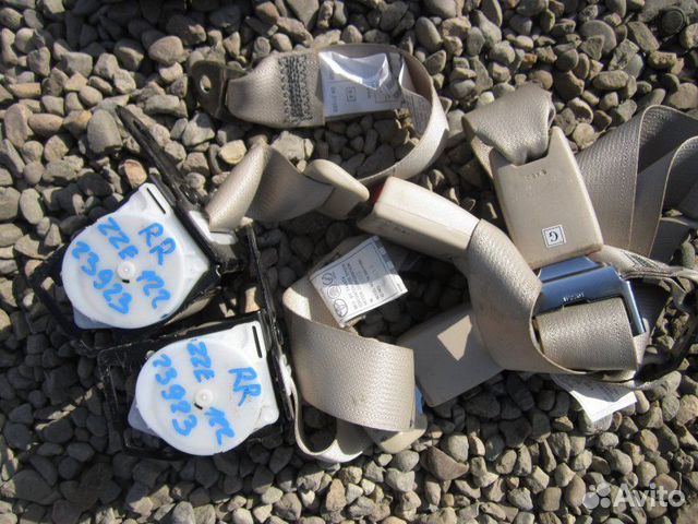 Ремень безопасности задний Toyota Allex ZZE122