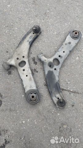 Рычаг подвески передней Hyundai Solaris 2011 г