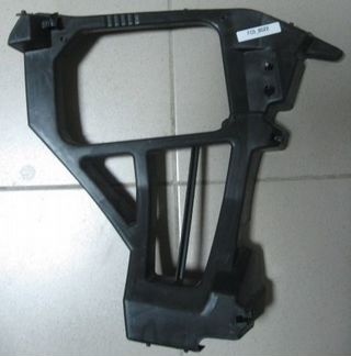 Кронштейн бампера заднего Focus 2 хб 04-11