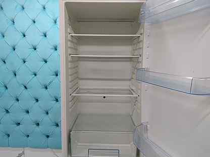 Холодильник Electrolux reb 39300 W