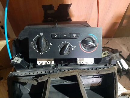 Citroen c4 блок управления климатом