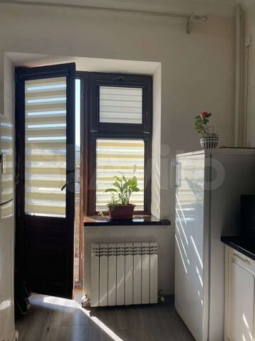 2-к. квартира, 76 м², 2/10 эт.