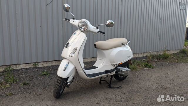 Скутер Vespa LX 125