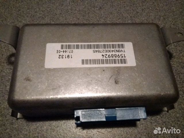 Блок управления раздаткой Шевроле блейзер